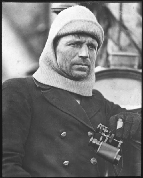 Frank Worsley, captain of the Endurance [in balaclava with binoculars, Shackleton expedition, 1914-1916] [picture] : [Antarctica] / [Frank Hurley]
