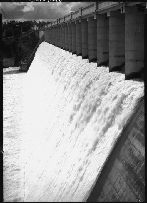 The Spillway, Hume Weir [picture] : [Victoria] / [Frank Hurley]