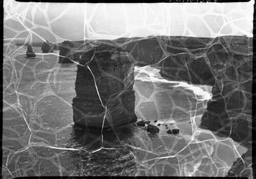 The Twelve Apostles Rocks, Port Campbell [2] [picture] : [Port Campbell, Victoria] / [Frank Hurley]