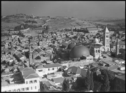 [Panorama of Jerusalem, 2] [picture] / [Frank Hurley]