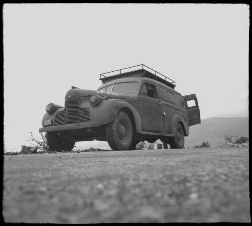 Jerusalem [transport vehicle of the Australian Photographic Unit] [picture] / [Frank Hurley]