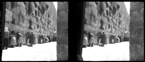 Wailing Wall [Jerusalem, ca. 1940-1945] [picture] / [Frank Hurley]