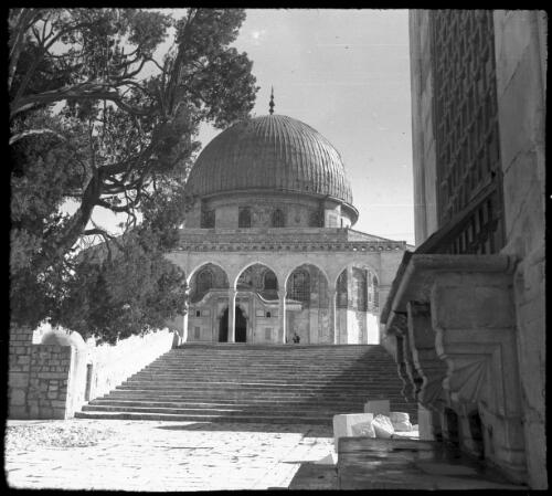 Three views in the Haram-esh-Sharif, commonly called the Mosque of Omar [1] [picture] / [Frank Hurley]