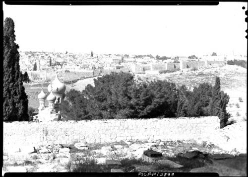 Jerusalem from Mount of Olives [1] [picture] / [Frank Hurley]
