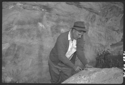 The Tombs, Aboriginal rock art site, Mount Moffatt , Queensland, 1949, [4] [picture] / [Frank Hurley]