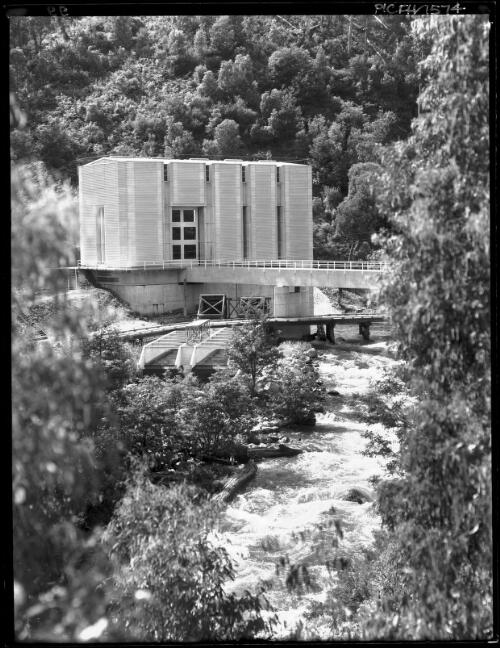 Exterior No. 3 Power Station [with river, Kiewa, December 1947] [picture] : [State Electricity Commission of Victoria] / [Frank Hurley]