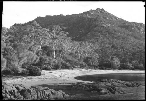 Fisheries, Coles Bay [picture] : [Coles Bay, Tasmania] / [Frank Hurley]