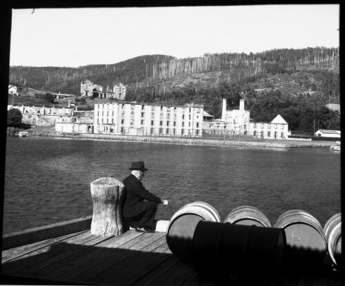 Penitentiary from Wharf [with figure and rope] [picture] : [Port Arthur, Tasmania] / [Frank Hurley]