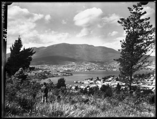 Hobart from Bellerive, from colour plate [picture] : [Hobart, Tasmania] / [Frank Hurley]