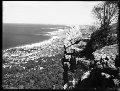 Panorama from Sublime Point with balanced rock at right, Bulli Tops, New South Wales, 1 [picture] / Frank Hurley