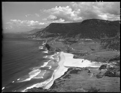 Stanwell Park special study [picture] : [South Coast, New South Wales] / [Frank Hurley]