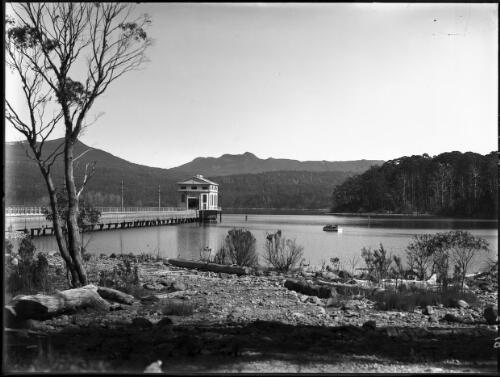 Pump House, long shot [Tarraleah Power Station] [picture] : [Lake St Clair, Tasmania] / [Frank Hurley]