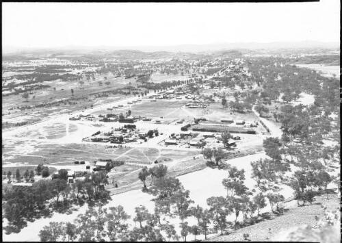 [A town, viewed from above] [picture] : [Central Australia] / [Frank Hurley]