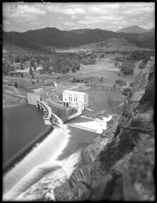 [Unidentified dam] [picture] / [Frank Hurley]