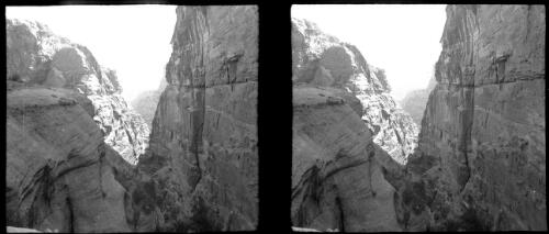 [Rocky valley near Petra?] [picture] : [Jordan, World War II] / [Frank Hurley]