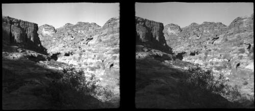 [View up a mountain to El Dier] [picture] : [Jordan, World War II] / [Frank Hurley]