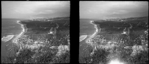 Stereos round the Nabri El Kelle Dog River Syria [the river meets the sea] [picture] : [Lebanon, World War II] / [Frank Hurley]
