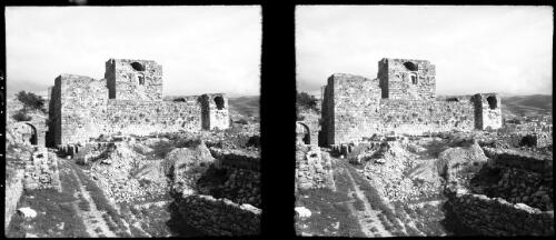 Stereo Crusaders Castle Byblos, Jbeil Syria [picture] : [Lebanon, World War II] / [Frank Hurley]