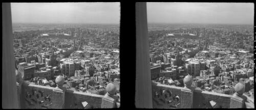 Birds-eye of old Cairo looking S.W. from minaret of Sultan Hassan Mosque [picture] : [Egypt, World War II] / [Frank Hurley]