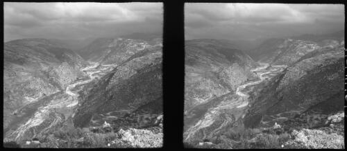 Gorge at El Yaoridiyeh in the mountains near Tripoli Syria [2] [picture] : [Lebanon, World War II] / [Frank Hurley]