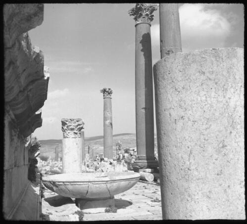 [Stone ruins, Corinthian columns Baalbeck?] [picture] : [Lebanon, World War II] / [Frank Hurley]
