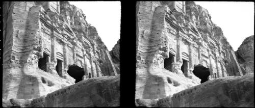 Petra [view from the side, looking up at the Palace of the Kings?] [picture] : [Jordan, World War II] / [Frank Hurley]