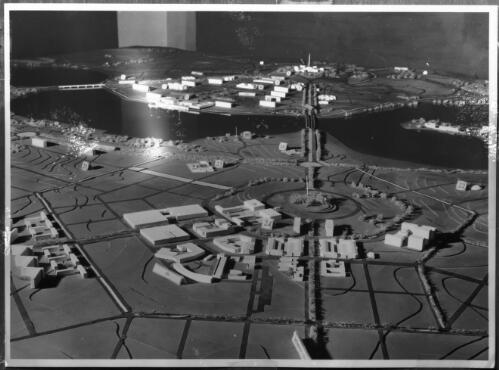 [A relief model of Canberra, including Lake Burley Griffin, Australian Capital Territory] [picture] / [Frank Hurley]