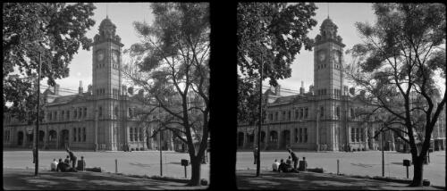 [Hobart's Franklin Square ca. 1938-1947] [picture] : [Tasmania] / [Frank Hurley]
