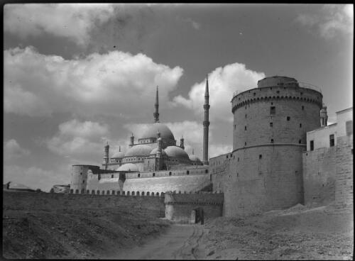 [Citadel and Muhammad Ali Mosque, Cairo] [picture] : [Cairo, Egypt, World War II] / [Frank Hurley]