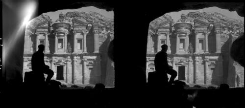 [The Dier, Petra 1943, 4] [picture] : [Jordan, World War II] / [Frank Hurley]