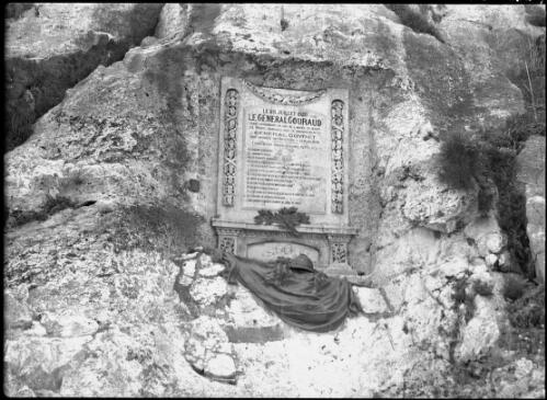 Wady-El-Kalb (Dog R) [inscription on tablet reads: Le 25 Juillet 1920/ Le General Gouraud . . ., and marks the French invasion of Damascus in 1920] [picture] / [Frank Hurley]
