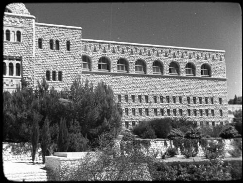 The Hebrew Medical School University Library [Jerusalem, exterior view] [picture] / [Frank Hurley]