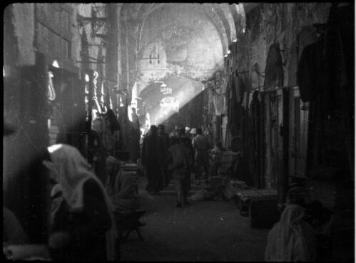 [Street bazaar, Jerusalem] [picture] / [Frank Hurley]