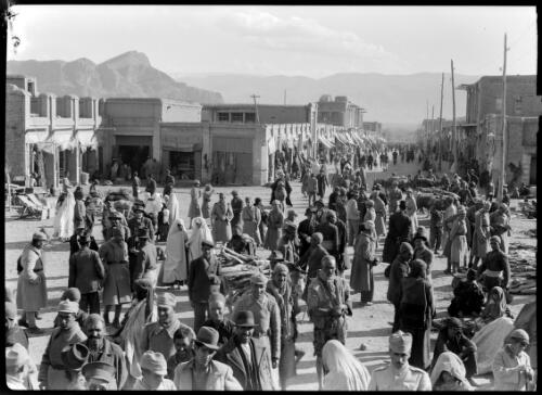 Town scene Khoramabad [1] [picture] : [Iran, World War II] / [Frank Hurley]