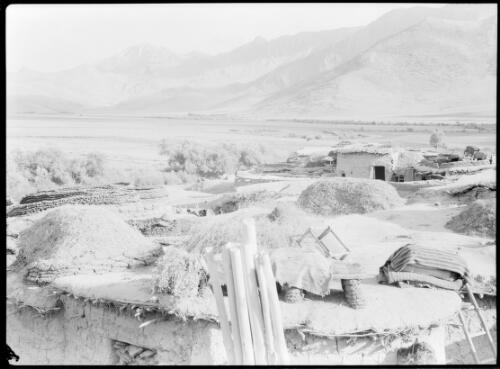 Typical Villages in the region of Kermanshah [picture] : [Iran, World War II] / [Frank Hurley]