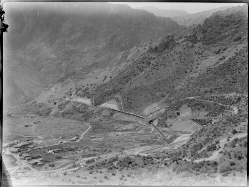 Glimpse on the railroad, Persia near Durud [picture] : [Iran, World War II] / [Frank Hurley]