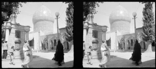Scenes, Shrine Shah Abdul Azini [?] in village of Rey near Teheran [dome] [picture] : [Iran, World War II] / [Frank Hurley]