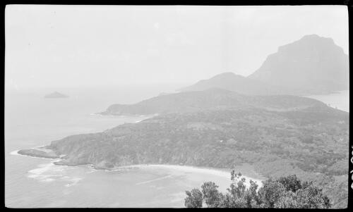 [Lord Howe Island, 12] [picture] / [Frank Hurley]