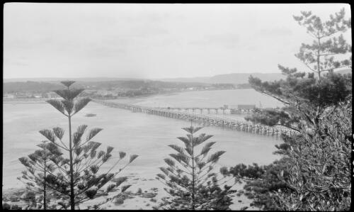 The Causeway bridge crossing the water from Police Point to Granite Island at Victor Harbour, South Australia, 2 [picture] / [Frank Hurley]