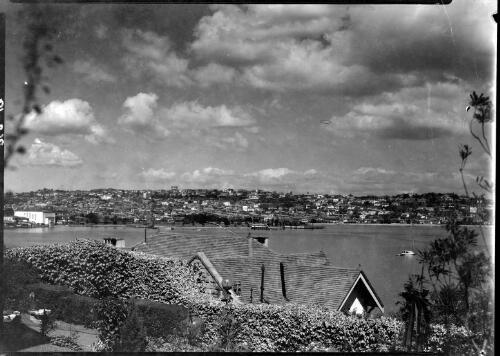 Skyline view from Vaucluse looking towards Rose Bay, Sydney, New South Wales [picture] / [Frank Hurley]