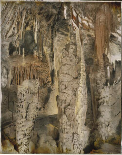The dazzling beauty of the Persian Chamber, Orient Cave [Jenolan Caves, New South Wales] [transparency] / [Frank Hurley]