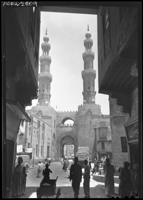 The Bab Zuweila [Al Mustansir] [picture] : [Cairo, Egypt, World War II] / [Frank Hurley]
