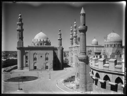 Mosque Sultan Hassan and Er Rifa'ay, Cairo [picture] : [Cairo, Egypt, World War II] / [Frank Hurley]