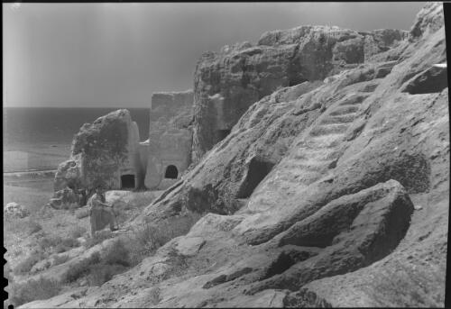 Falls & source of the Nahr Ibrahim at Afqa Lebanons [tomb near Sidon, Lebanon] [picture] / [Frank Hurley]