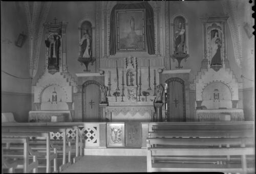 [Interior of a Christian church, view of the altar, World War II] [picture] / [Frank Hurley]
