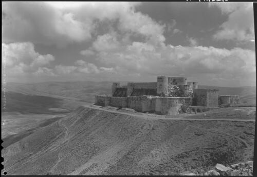 [The Crac des Chevaliers and surrounding landscape, World War II] [picture] / [Frank Hurley]