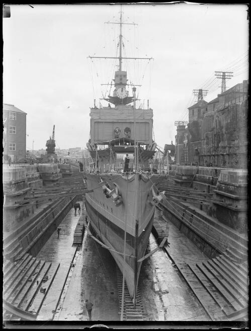 Danae class light cruiser in Sutherland Dock, Cockatoo Island, New South Wales, ca. 1934 [picture]