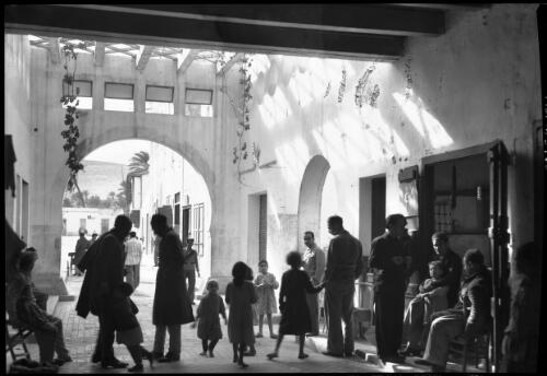 The Native Bazaar-Derna Cyrenaica [ca. 1940-1946, 1] [picture] : [Barqah, Libya] / [Frank Hurley]