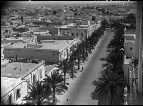A street in the fine city of Benghazi, seat of the government & trusteeship [picture] : [Libya] / [Frank Hurley]