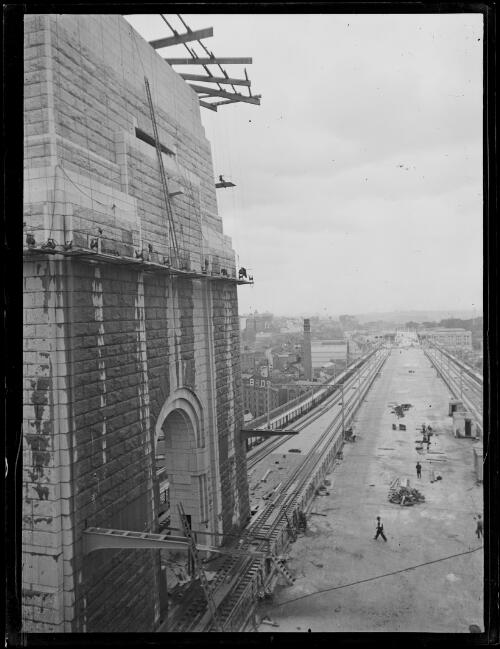Construction of a pylon of the Sydney Harbour Bridge, New South Wales, ca. 1930 [picture]